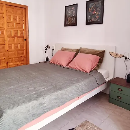 Апартаменти Casa Del Angel 2, Cosy 2 Bed Apartment,150m From Playa Locos Beautiful Swimming Pool