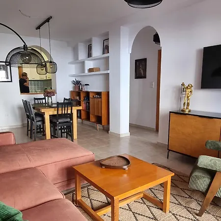 Апартаменти Casa Del Angel 2, Cosy 2 Bed Apartment,150m From Playa Locos Beautiful Swimming Pool *